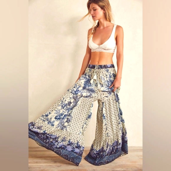 Free People Antoinette Kimono Robe & Pants Lounge Set - Picture 2 of 2